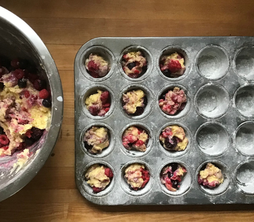 mixed-berry-muffins